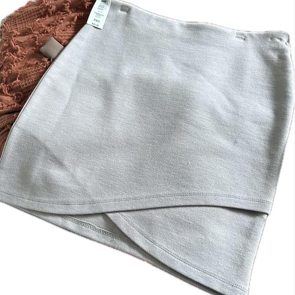 BNWT talula skirt - Picture 3 of 3